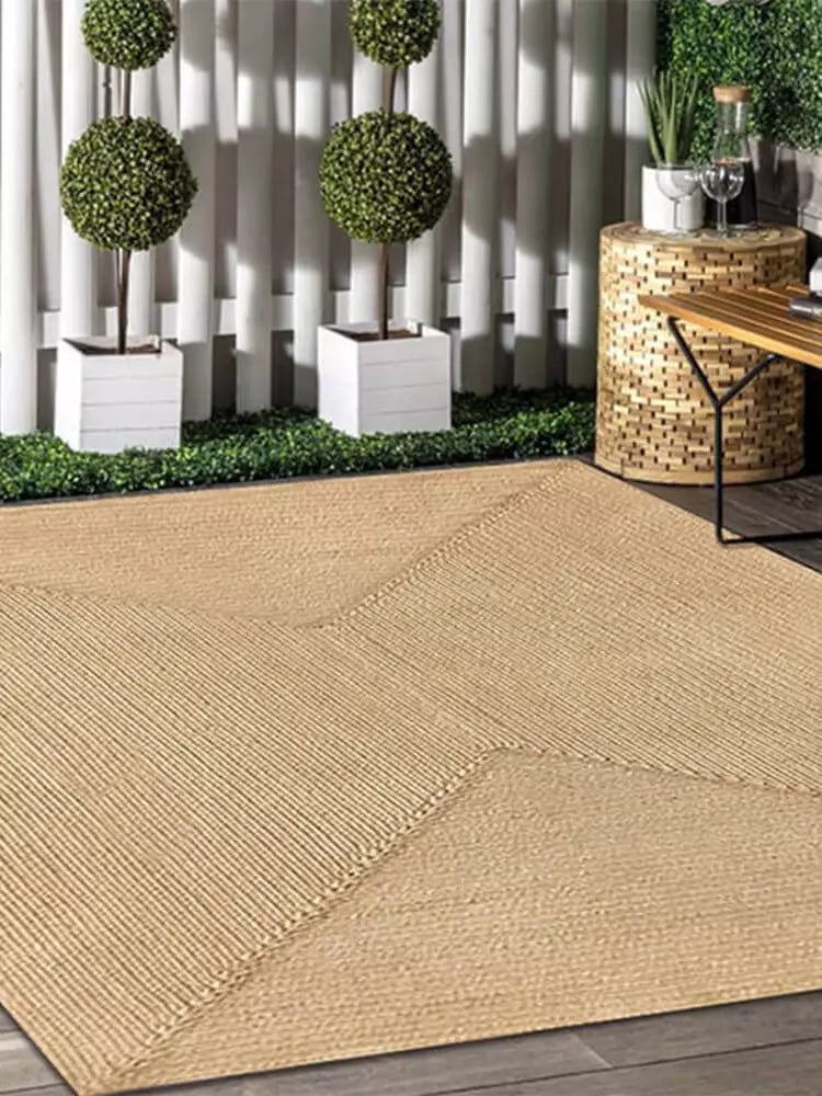 Rectangular woven jute rug