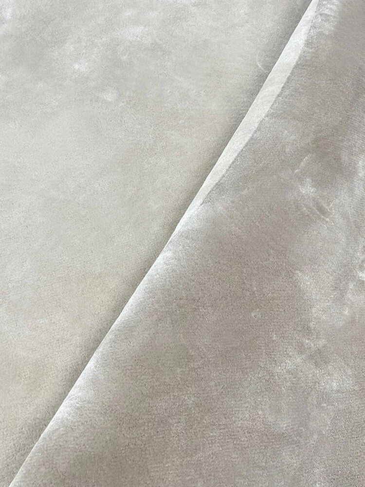 Novia Handmade Organic Shape Rug