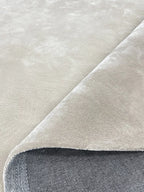 Novia Handmade Organic Shape Rug