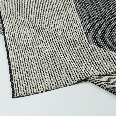 Tapis en pure laine tissée à la main