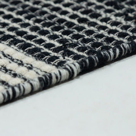 Tapis en pure laine tissée à la main