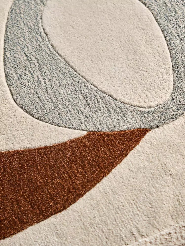 Hand Tufted Irregular Shaped Rug - Houseoon