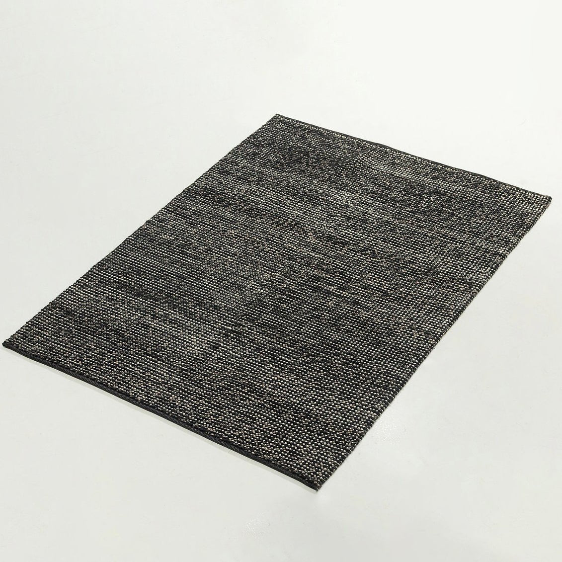 Handmade Wool Area Rug - Houseoon