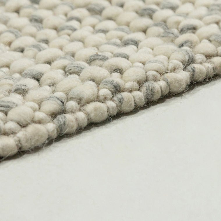Handmade Wool Area Rug - Houseoon