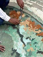 Greeneo organic shaped rug