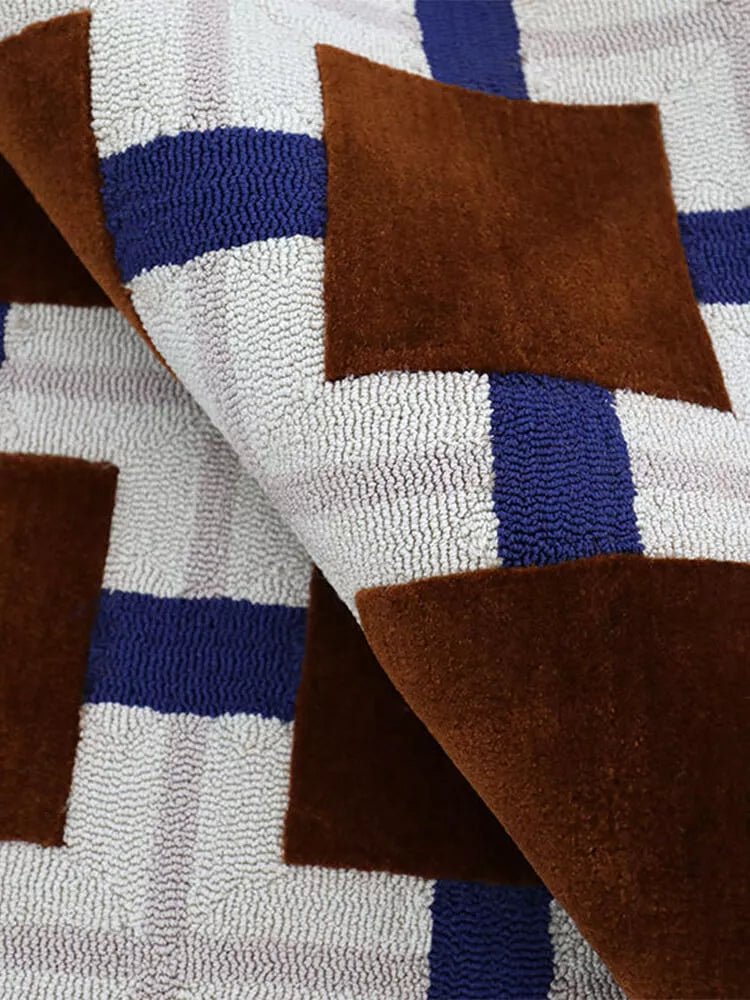 Kroon hand tufted geometric rug - Houseoon