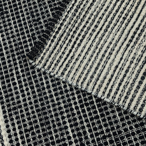 Tapis en pure laine tissée à la main