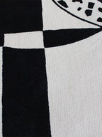 Momen black and white geometric rug - Houseoon