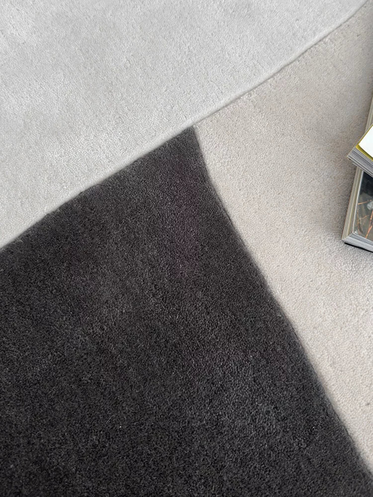 Nikole Round Geometric Rug - Houseoon