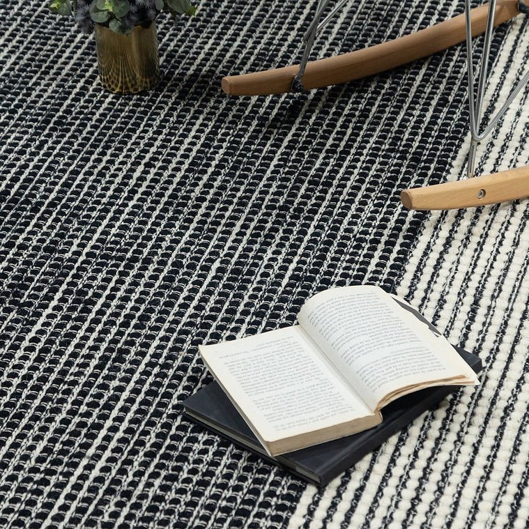 Pure handmade woven wool Rug - Houseoon