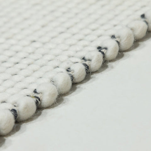 Tapis en pure laine tissée à la main